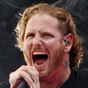 Macy stars as the alcoholic patriarch of the gallagher clan, a working class family willing to use any means necessary to keep afloat. Corey Taylor - Bio, Facts, Family | Famous Birthdays