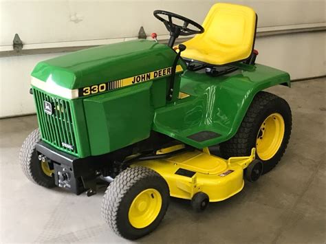 John Deere 330 Diesel Lawn Tractor Le August Consignments K Bid