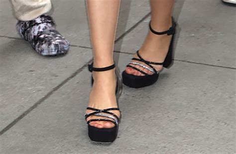 Shania Twains Feet