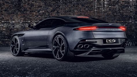 TopGear Singapore | Still flogging the same horse... here's 007 James