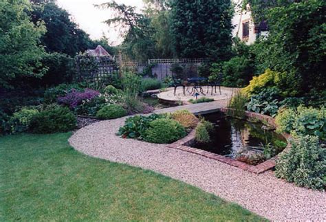 Be inspired to spice up your small yard with the. Small Country House Garden - Shoot