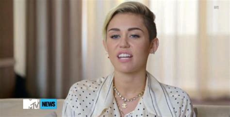 miley cyrus people are ‘overthinking vmas performance ny daily news