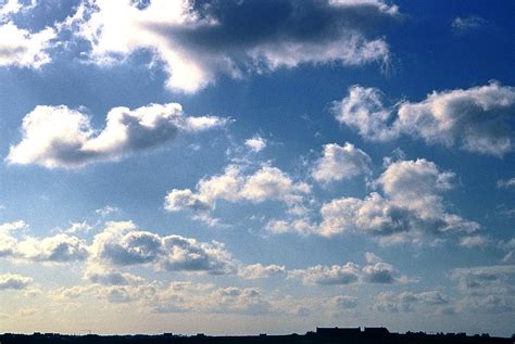 Cumulus Humilis Cumulus Humilis Cloud 22 Km Sw Of Plovan Flickr