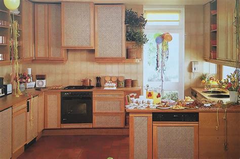 Modern kitchen embodies both aesthetic appeal and pragmatic functionality. Retro kitchens of yesteryear that will make you nostalgic ...