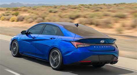 The small sedan also still scores big when it. Hyundai Elantra N Line 2021, nueva versión realmente deportiva