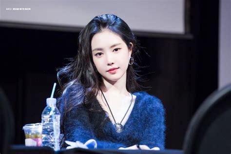 Pin On 손나은