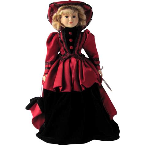 Vintage Southern Belle Porcelain Doll In Red And Black Gown 18 Inches