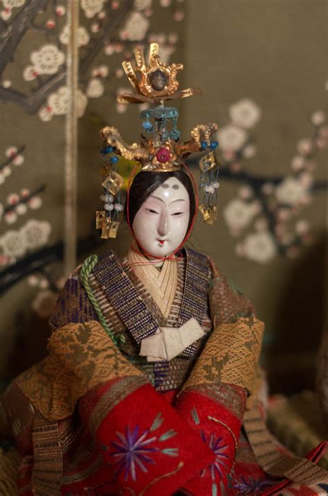Gofun (crushed oyster shell powder), silk, wood, japanese paper. Japanese Dolls | Japanese dolls, Japanese traditional ...