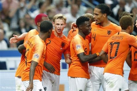 In de aanloop naar het ek 2021 zullen nog een paar oefen interlands gespeeld worden en zodra deze bekend zijn, zullen we dit publiceren op deze voor het eerst in 6 jaar heeft het nederlands elftal zich geplaatst voor de eindronde van het ek. Nederland Ek : Pierre bourdieu apr 15, 2021.
