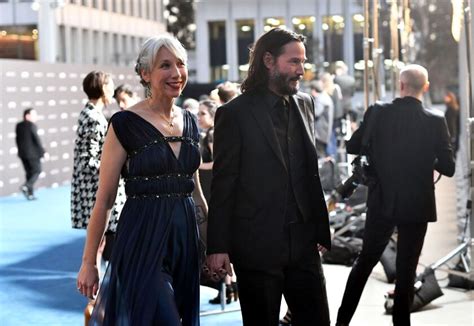 Keanu Reeves Dating Alexandra Grant Theyve Held Hands For Years Los