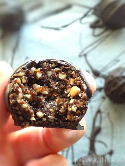 These Delicious Hazelnut Chocolate Balls Are Healthy And Easy To Make
