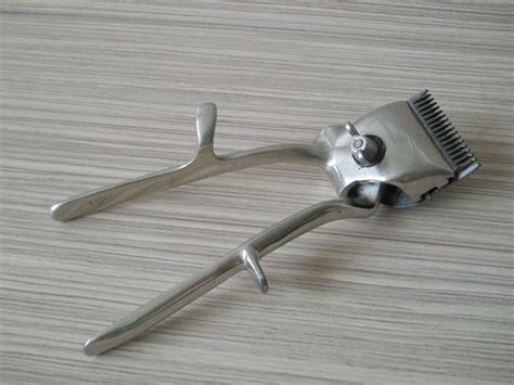 Soviet Hand Hair Clipper. Metal Hair Clipper. Hair Trimmer | Hair clippers, Metallic hair, Hair 