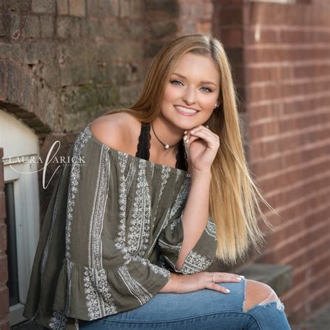 Fhs Senior Molly Laura Arick Photography Laura Arick Photography