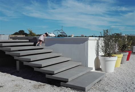 Piscine en kit construction traditionnelle beton couloir de nage. Une piscine hors sol, dimensions 3 m x 6 m, composée d ...