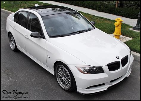 Since there's no labor cost, the price will depend mostly on the types. Gloss/Matte Black and Carbon Fiber Roof Vinyl Wrap ...