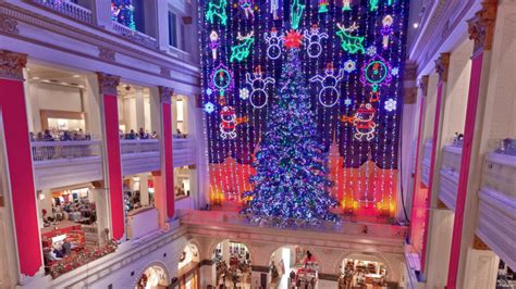 9 Best Places To See Santa In Philadelphia Mommy Nearest