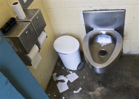 A Run Down Of Ocs Best And Worst Park Bathrooms Orange County Register