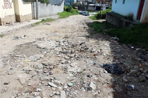 Calle En Mal Estado Causa P Rdidas Econ Micas A Vecinos De La Zona De Xela Noticias