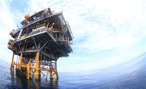 Berat bersih aspal drum pertamina adalah 155 kg. Dirut PT Pertamina EP: Aspek Safety Harus Melekat