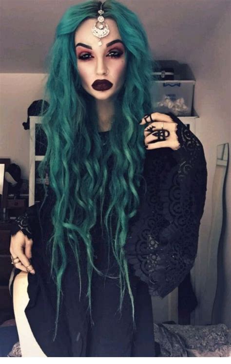 Green Hair Halloween Costumes ~ Designeindhoven