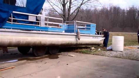 Yes, these pontoon boat storage blocks will work perfectly with 24 logs. moving pontoon boat - YouTube