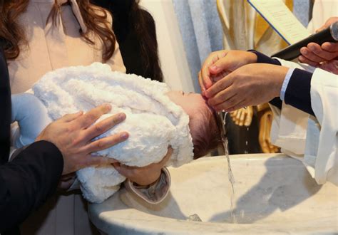Die Taufe Festliches Willkommen In Der Kirchengemeinde Wunschfee