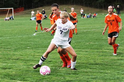 Port Jefferson Soccer Remains Undefeated Tbr News Media
