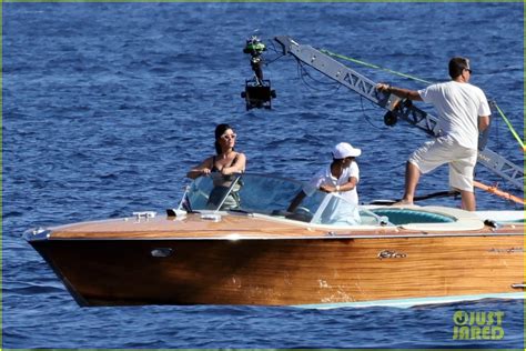 Photo Katy Perry Films Dg Commercial Boat Capri 45 Photo 4790450