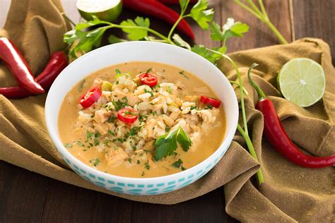 Transfer the spices to a spice grinder or pestle and mortar and grind to a powder. Spicy Thai Curry Chicken Soup - Chili Pepper Madness