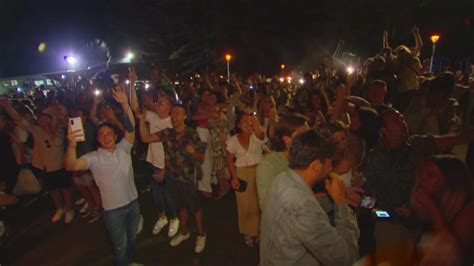 Local & independent since 1997. NBN News | BYRON BAY ON HIGH COVID ALERT FOLLOWING WILD CELEBRATIONS