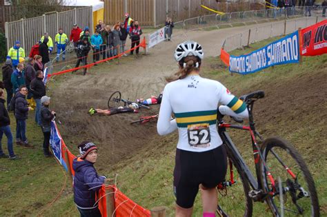 Sanne cant showed in the last races that she has a good start in the legs. Sanne Cant tweemaal prijs! - GP Adrie van der Poel