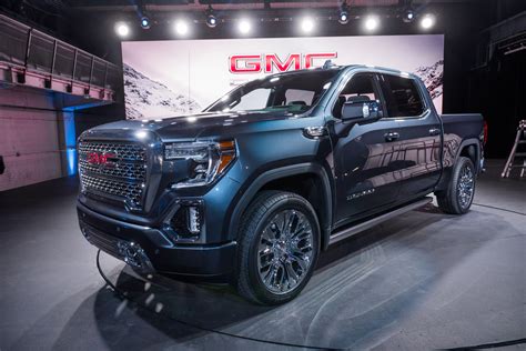 We expect improved fuel efficiency and great performances. 2021 Gmc Sierra Denali Blue Premium Luxury Color Changes ...
