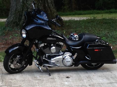 After a couple of weeks with harley's 2019 street glide special, i have to say that i'm coming away from the experience significantly more impressed the hand controls on the bike are laid out unlike any other bike i've ridden. Blacked out street glides - Harley Davidson Forums