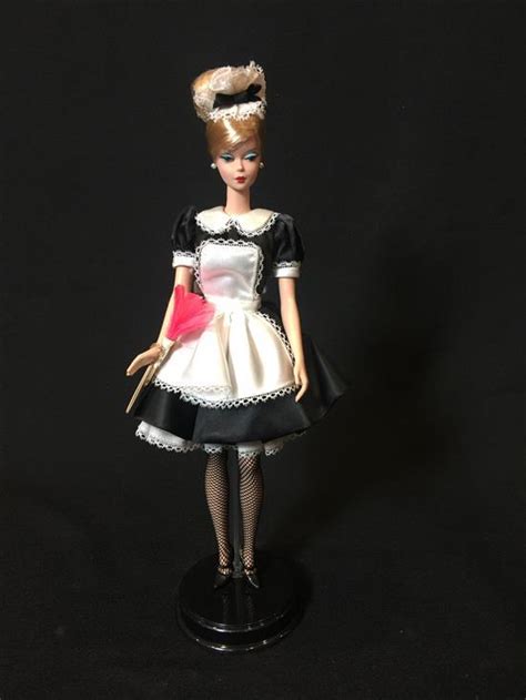 Lot 2 Silkstone Barbie Dolls Including 2005 Trace Of Lace And