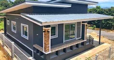 Disini desain atap rumah yang miring akan sedikit kita ubah menjadi model atap yang modern. LINGKAR WARNA: Desain rumah minimalis atap miring dengan ...