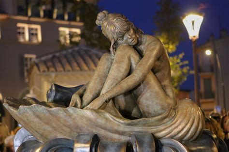 Voir plus d'idées sur le thème brigitte bardot, bardot, bridget bardot. Brigitte Bardot bekam eigene Statue in Saint-Tropez ...