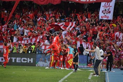 Throughout history, américa de cali has had a large number of coaches. América de Cali se proclamó campeón del Futbol Profesional ...