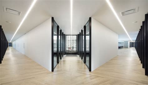 We rounded up our favorite minimalist desks for all budgets so you can have an extra incentive to stay extra tidy. Nendo's Super-minimal Office Reno - Azure Magazine | Azure ...