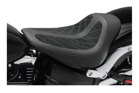 The road to comfort is right around the corner. Mustang Kodlin Solo Seat For Harley Softail Breakout 2013 ...