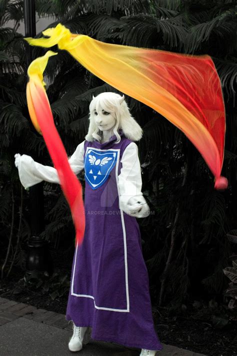 Toriel From Undertale Details In Link Cosplay And