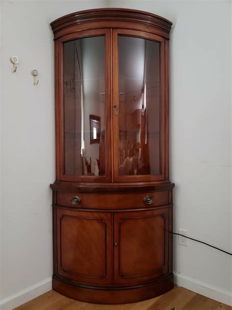 There are 240 curio corner cabinet for sale on etsy, and they cost. Drexel Vintage Mahogany Bow Front Corner Curio Cabinet ...