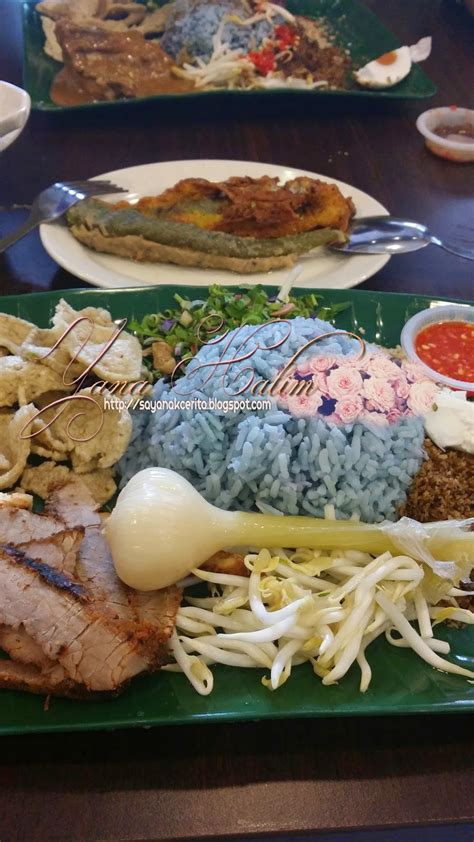 Bila la dapat pergi mesir ke makkah ke.kalau pergi sana,dah confirm aku try semua makanan kat sana [makan je. ! Yana Halim !: Nasi kerabu sedap di Shah Alam