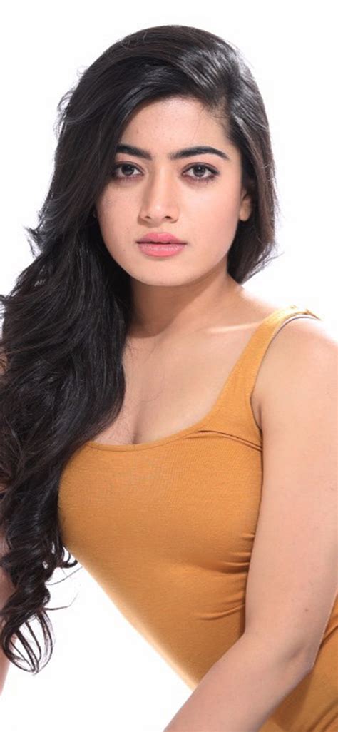 Rashmika mandanna birthday was on 05th april, 1996. Rashmika Mandanna HD Wallpapers - Wallpaper Cave