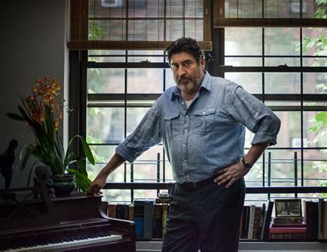 Paul macinnes finds stars, laughs and some uncomfortable insights. Alfred Molina: Hala Oscar Adaylığı Olmayan 22 Harika ...