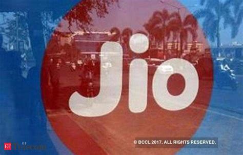 Reliance Jio Launches New Data Pack With Live Mobile Game Comedy Show