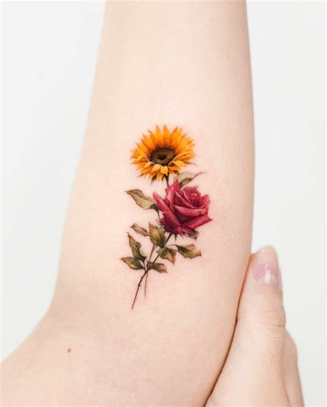Share More Than 75 Sunflower Rose Tattoo Super Hot Esthdonghoadian