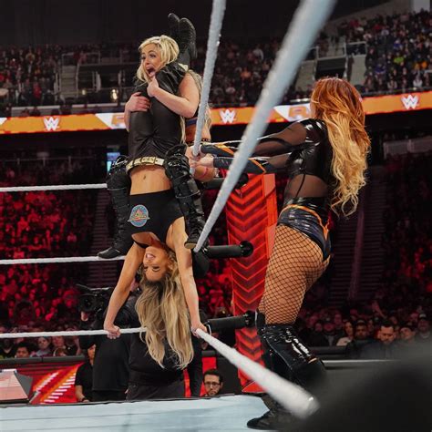 Becky Lynch And Trish Stratus Vs Liv Morgan And Raquel Rodriguez