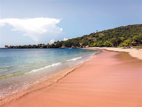 The Most Beautiful Pink Sand Beaches In The World Photos Condé Nast