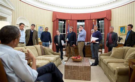 Obamas Remade Inner Circle Has An All Male Look So Far The New York