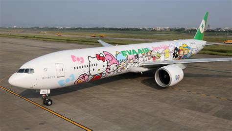 Eva Airs Hello Kitty Jet Heads To Paris
